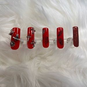 Bloody Rose Press On Nails